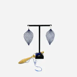 Boucles d'oreilles bleues en dentelle aux fuseaux